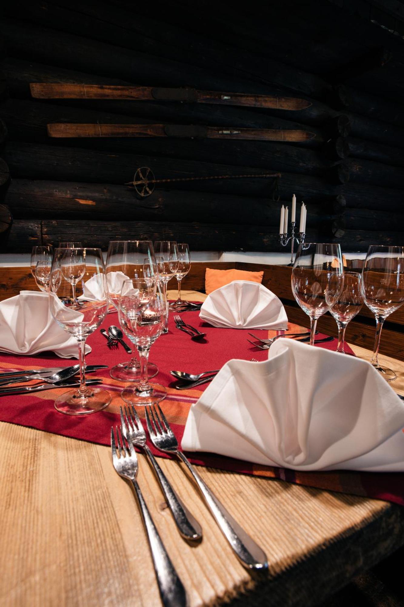 Hotel Kuenstleralm คาพรูน ภายนอก รูปภาพ