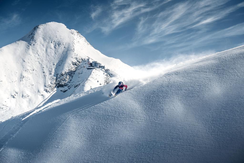 Hotel Kuenstleralm คาพรูน ภายนอก รูปภาพ