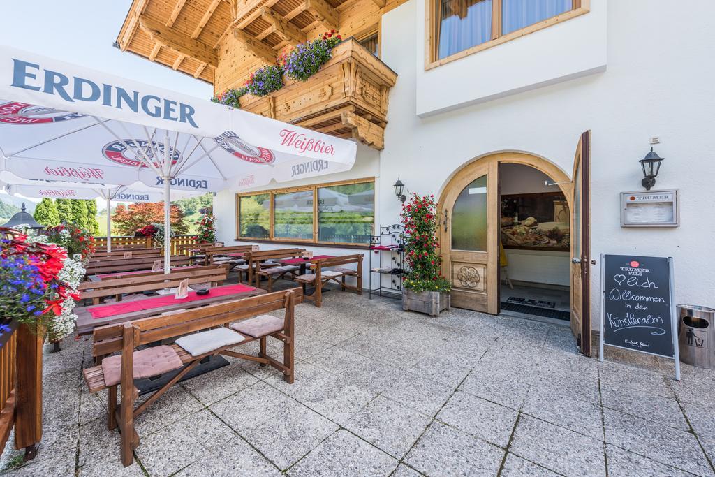 Hotel Kuenstleralm คาพรูน ภายนอก รูปภาพ