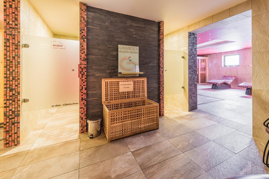 Hotel Kuenstleralm คาพรูน ภายนอก รูปภาพ