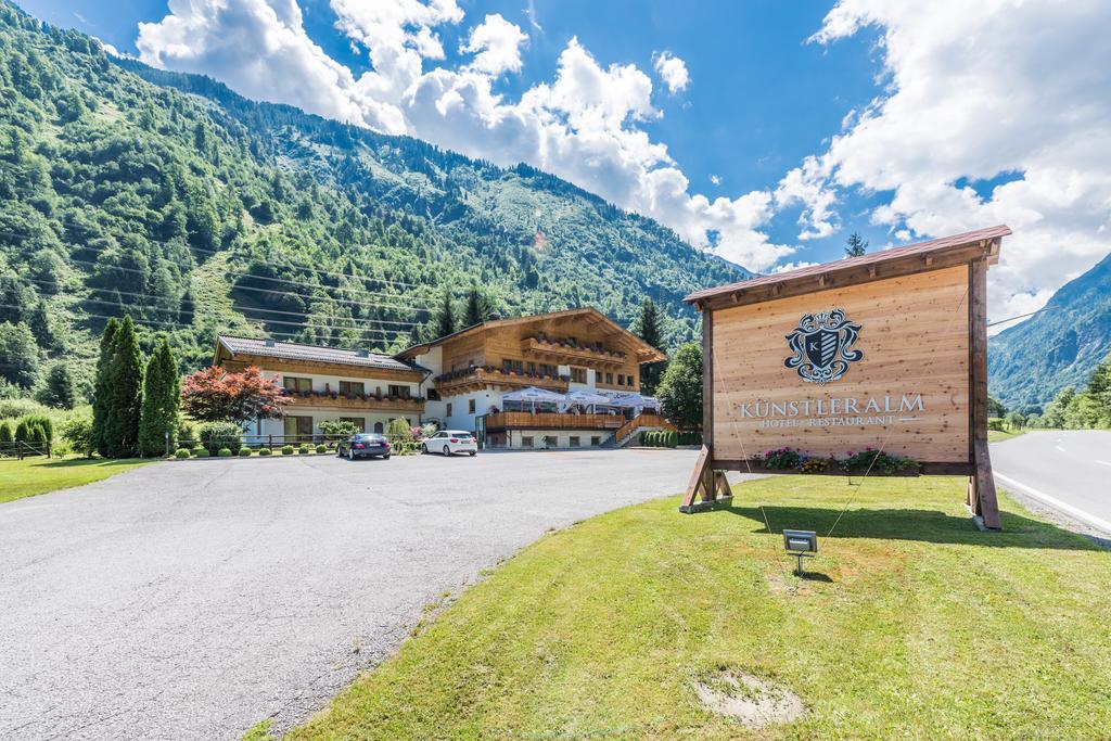 Hotel Kuenstleralm คาพรูน ภายนอก รูปภาพ