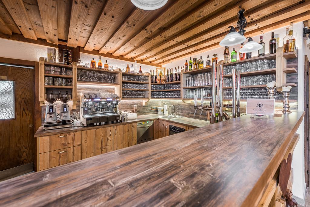 Hotel Kuenstleralm คาพรูน ภายนอก รูปภาพ