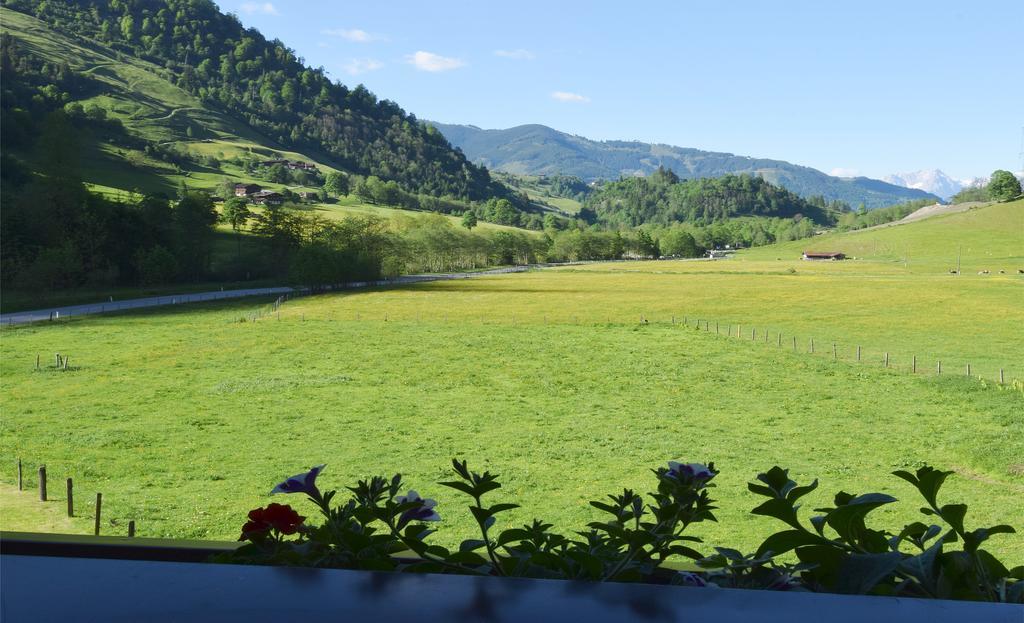 Hotel Kuenstleralm คาพรูน ภายนอก รูปภาพ